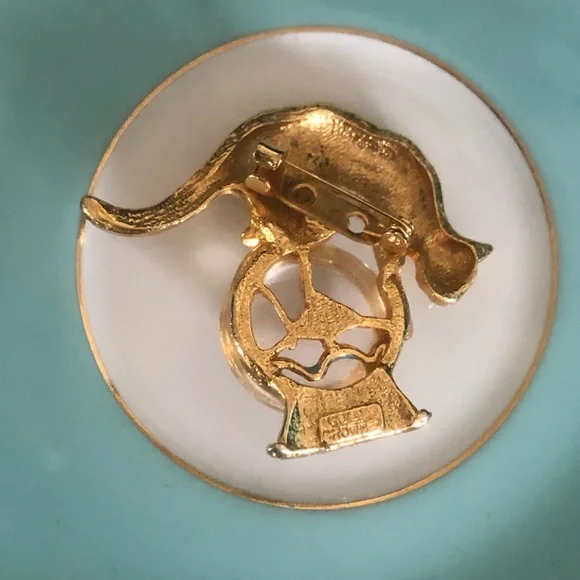 Vintage Cat on a Fishbowl Brooch Pin - Picture 5 of 7